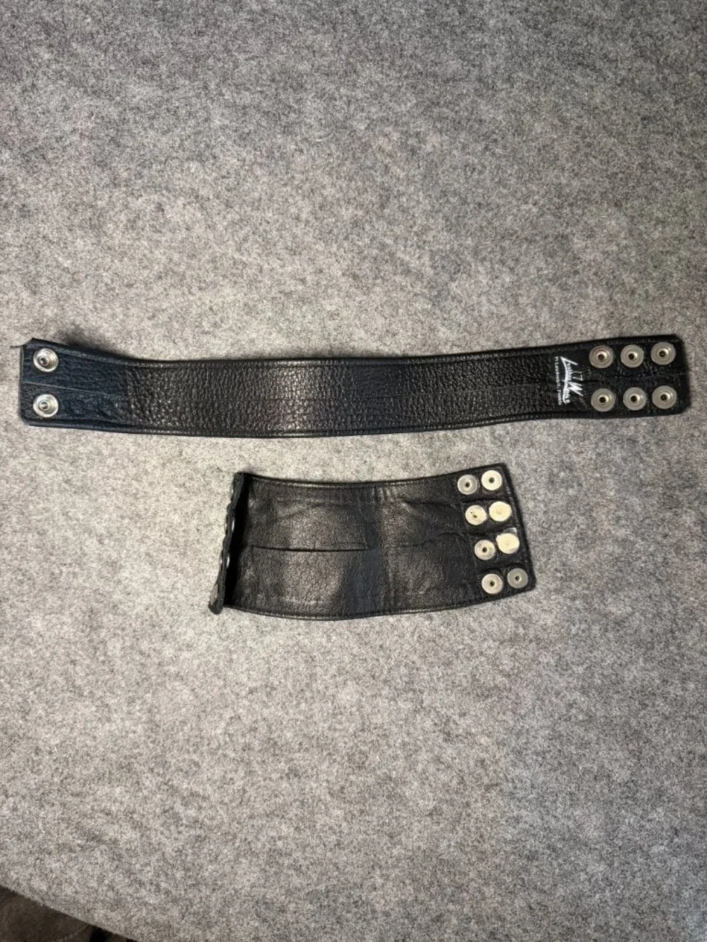 Leatherwerks Fort Lauderdale Leather Arm Cuff and Wrist Cuff Set Black